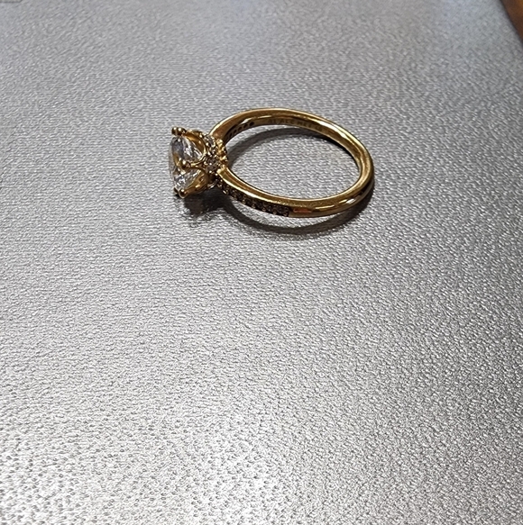 Pandora Clear Sparkling Crown Solitaire Ring - Picture 6 of 12